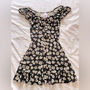 No Boundaries Black Daisy Print Sundress - Size small - Cottagecore Dress